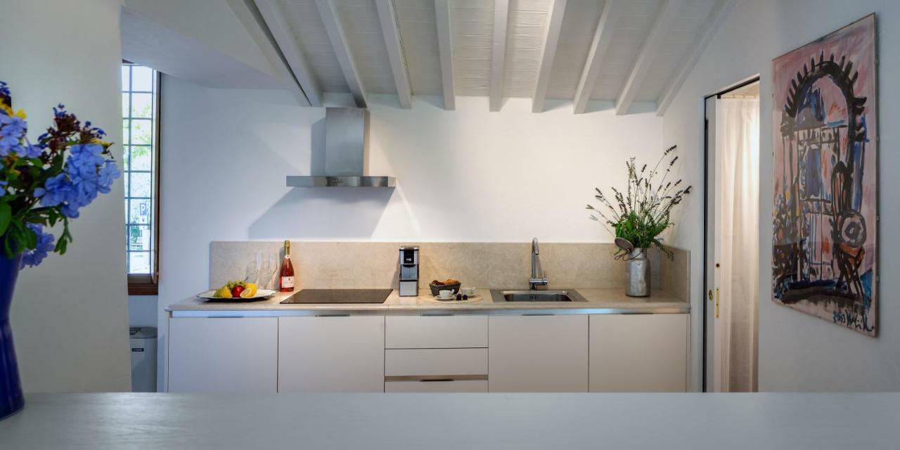 Rambaldi Apartments In Casa Nr 3 Bardolino Exterior photo